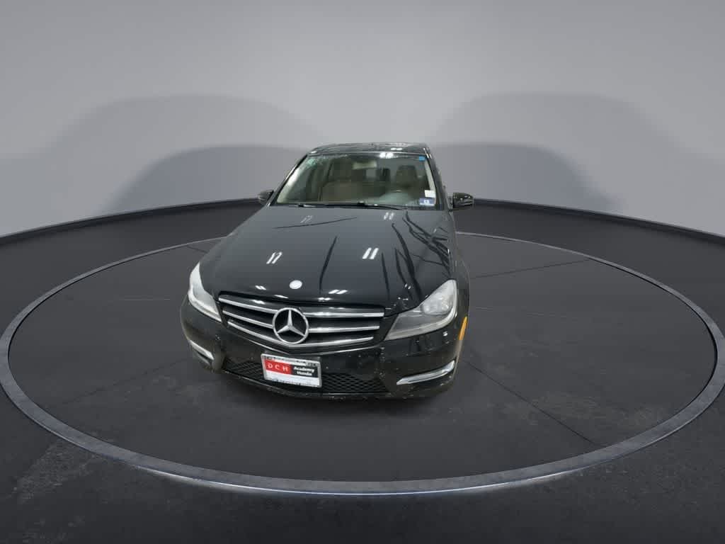 Thumbnail: 2014 Mercedes-Benz C-Class - 3