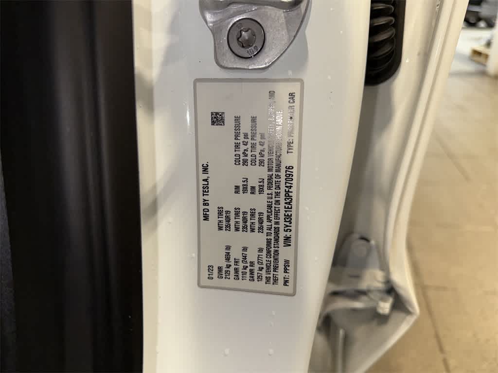 Thumbnail: 2023 Tesla Model 3 - 14