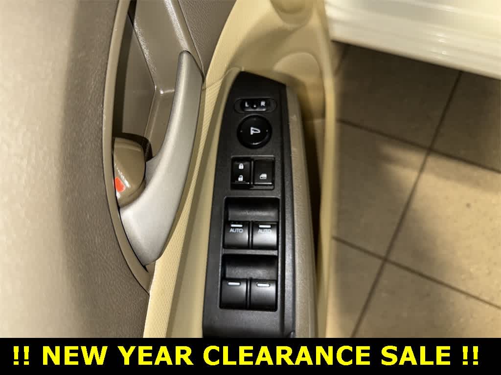 Thumbnail: 2009 Honda Accord - 21