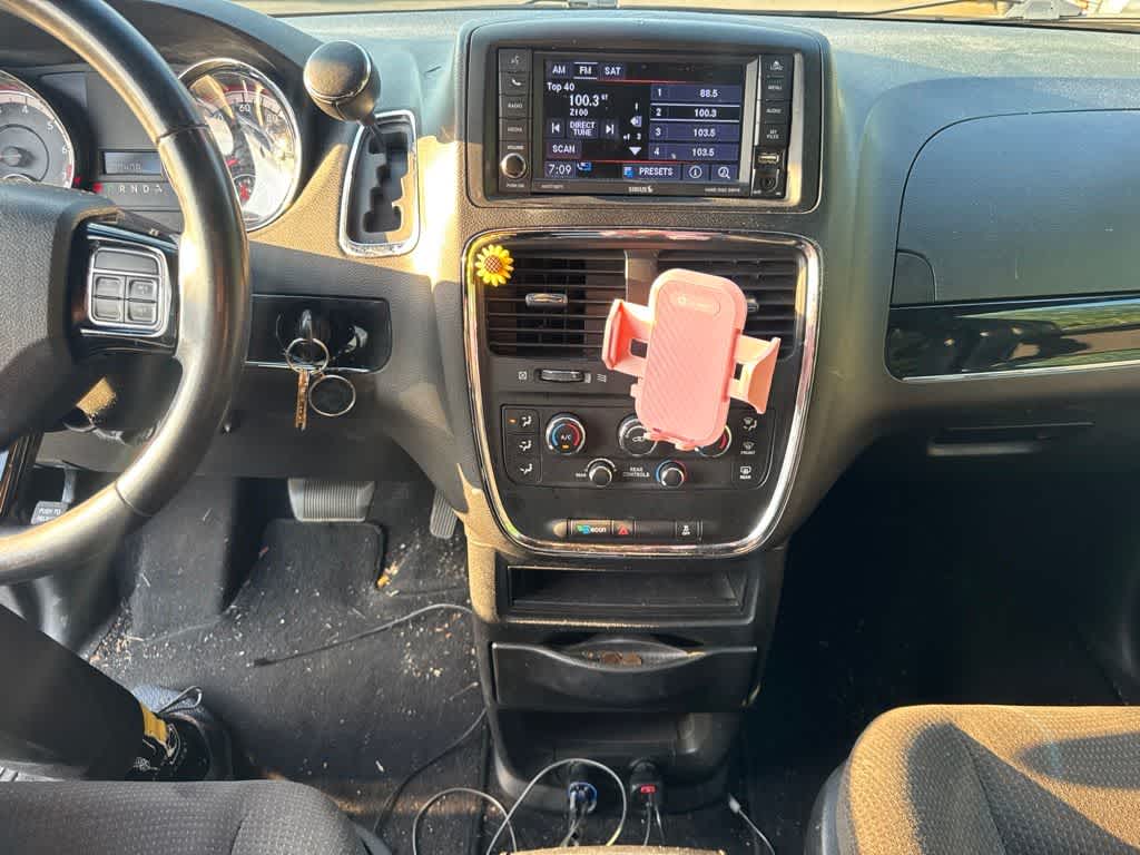 Thumbnail: 2018 Dodge Grand Caravan - 12