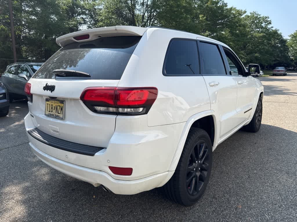 Thumbnail: 2019 Jeep Grand Cherokee - 4