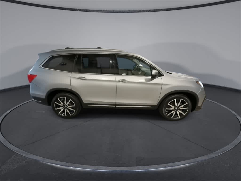 Thumbnail: 2019 Honda Pilot - 9