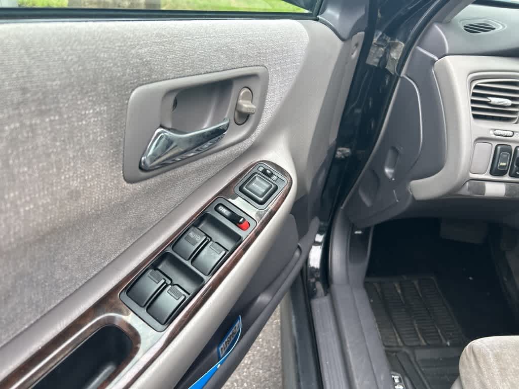 Thumbnail: 2002 Honda Accord - 13