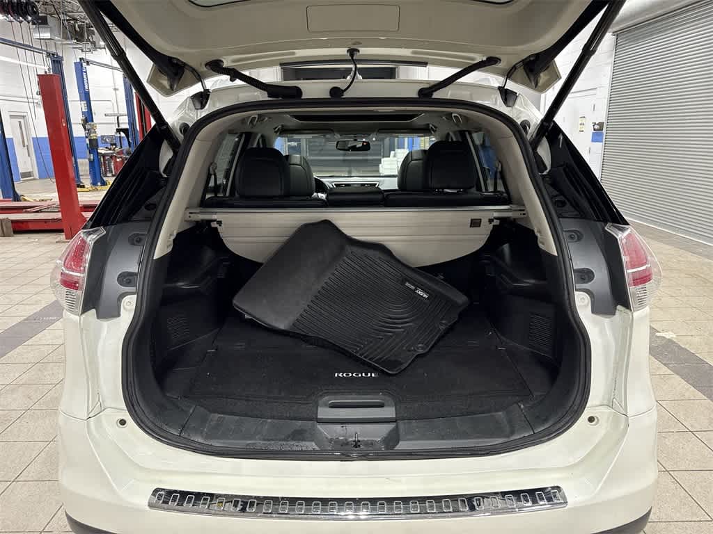 Thumbnail: 2015 Nissan Rogue - 11