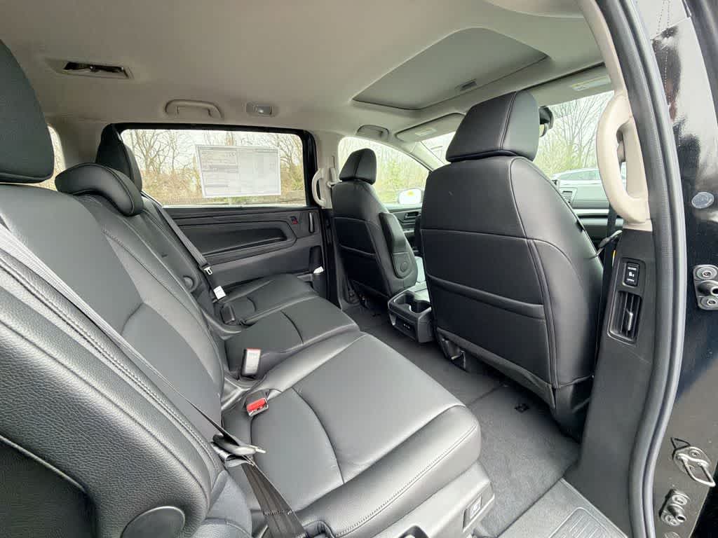 Thumbnail: 2026 Honda Odyssey - 14