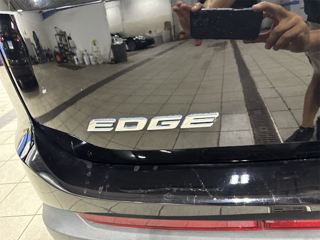 Thumbnail: 2017 Ford Edge - 25