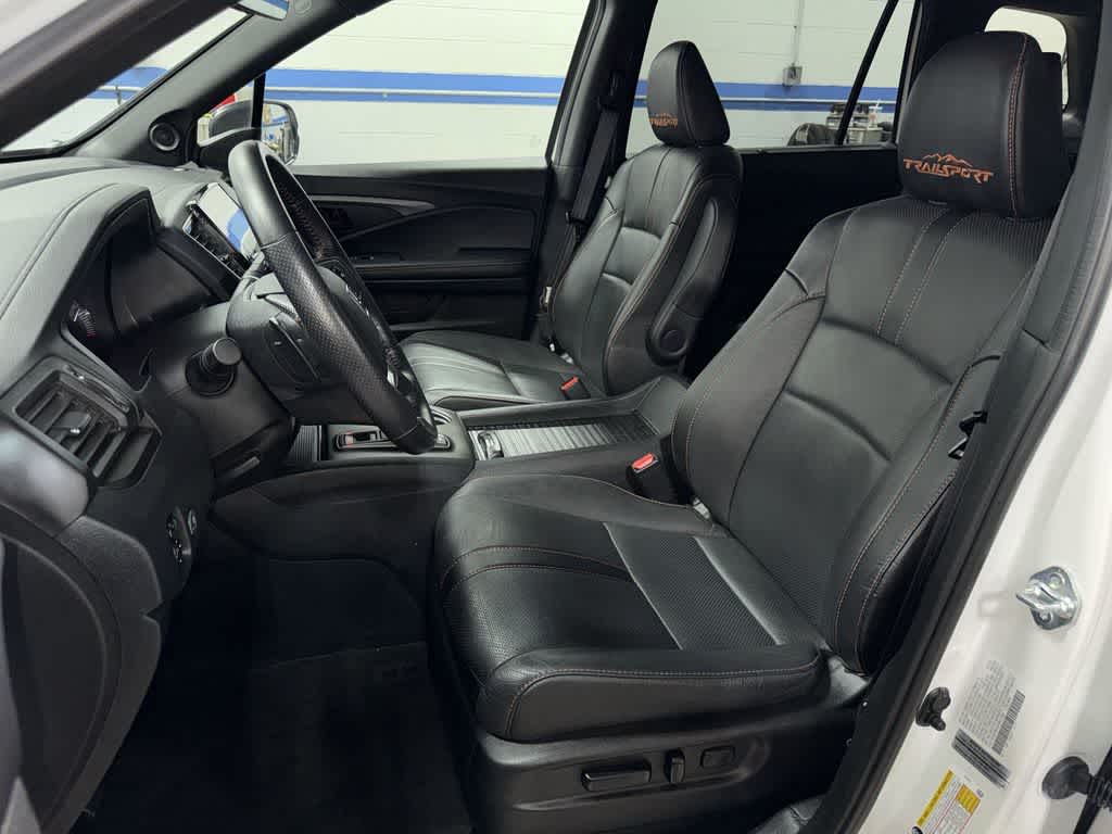 Thumbnail: 2023 Honda Passport - 15