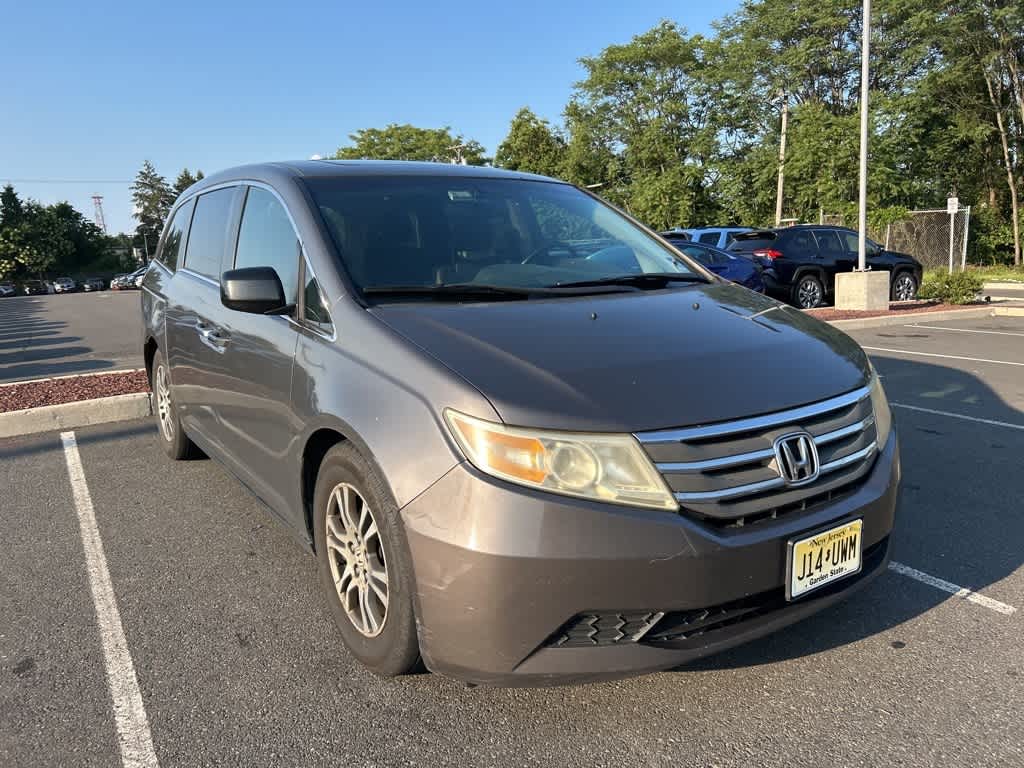 Thumbnail: 2011 Honda Odyssey - 16
