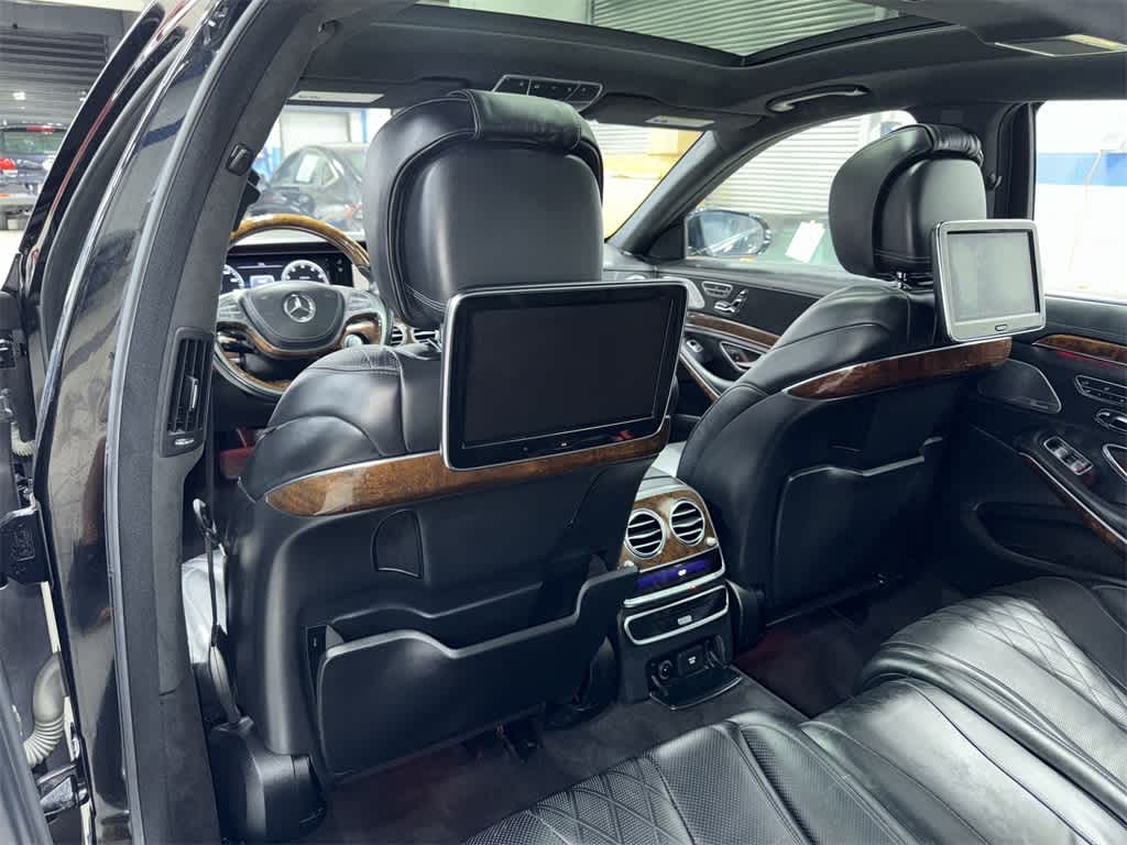 Thumbnail: 2015 Mercedes-Benz S-Class - 28