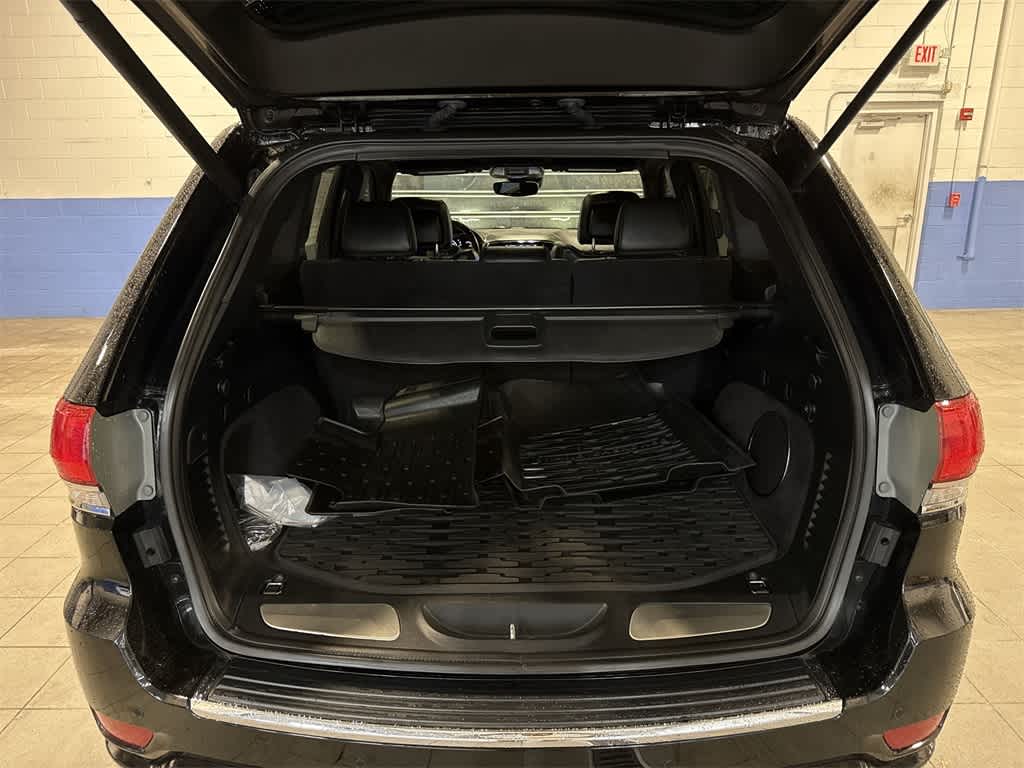 Thumbnail: 2019 Jeep Grand Cherokee - 11