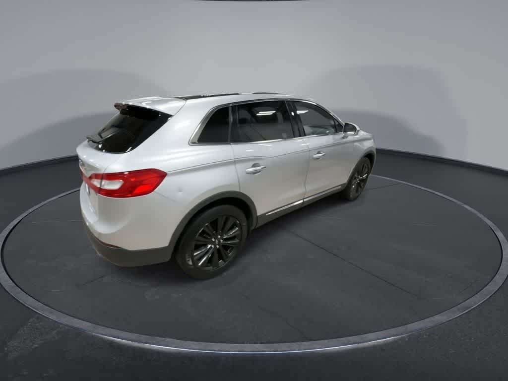 Thumbnail: 2016 Lincoln MKX - 8