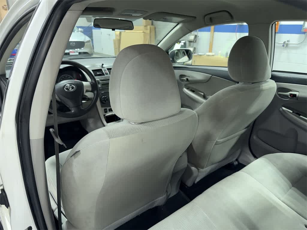 Thumbnail: 2011 Toyota Corolla - 24