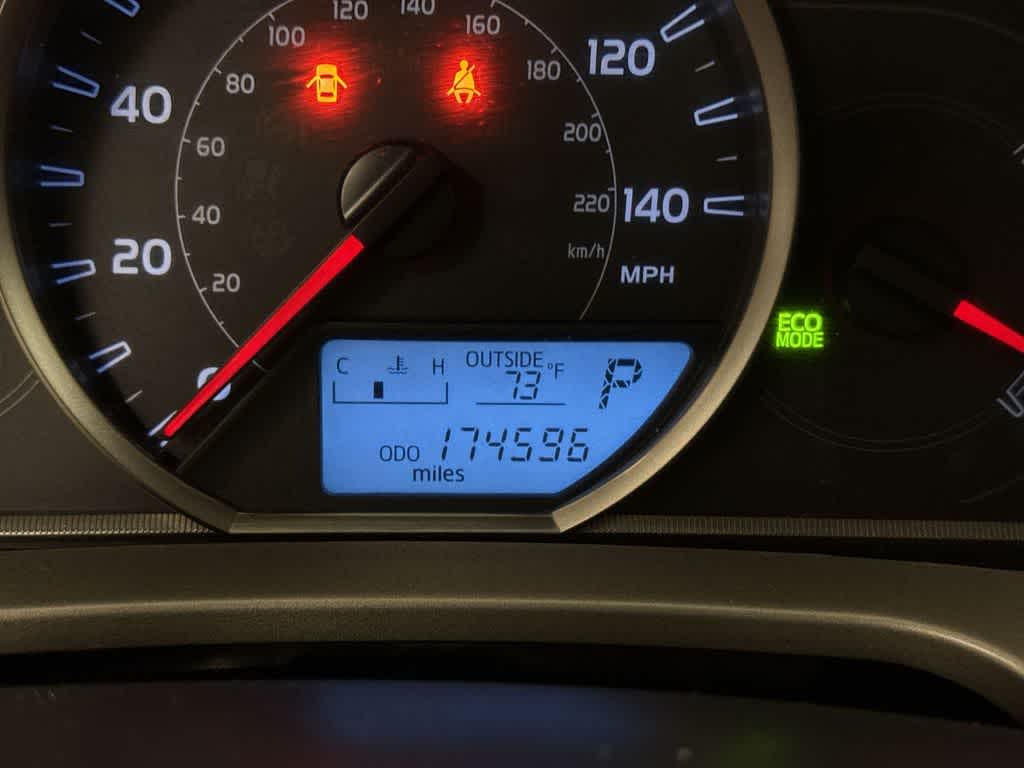 Thumbnail: 2015 Toyota RAV4 - 19