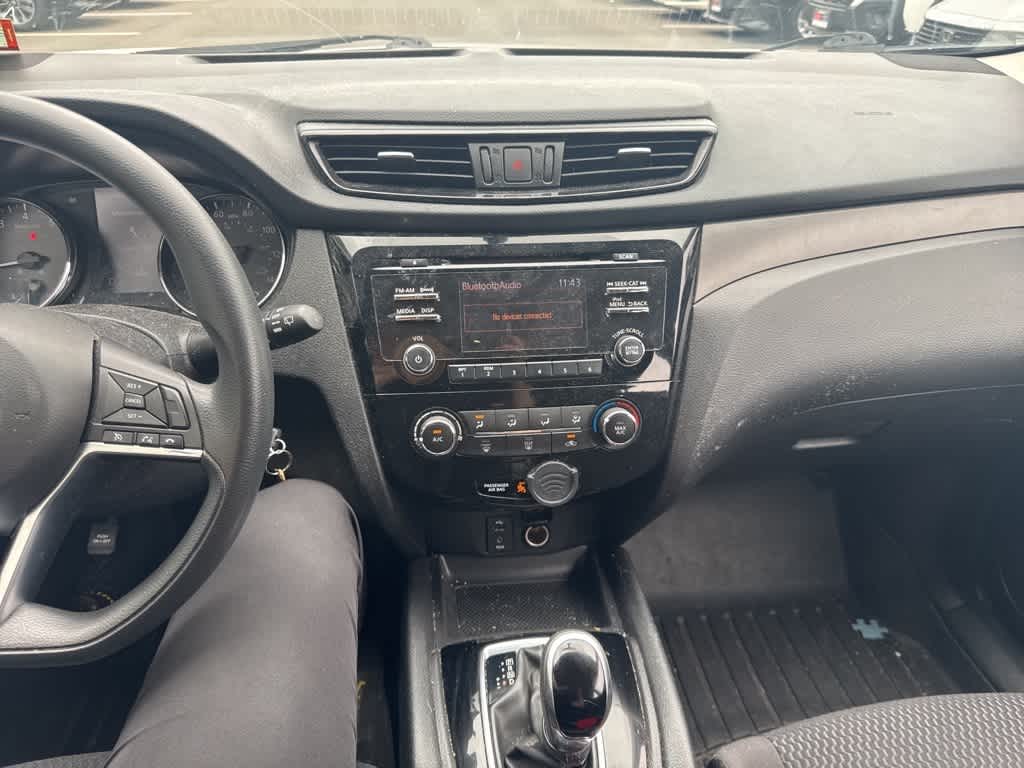 Thumbnail: 2018 Nissan Rogue Sport - 29