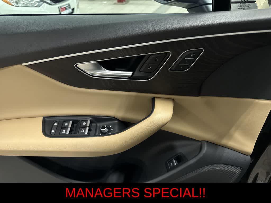 Thumbnail: 2022 Audi Q7 - 24