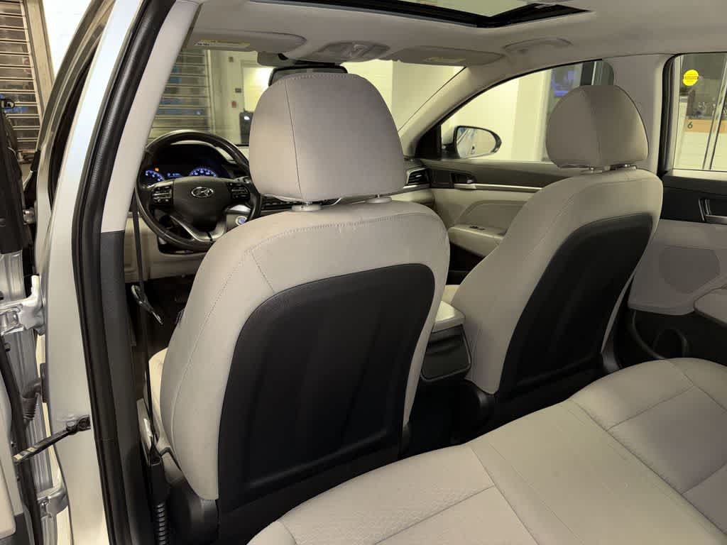 Thumbnail: 2020 Hyundai Elantra - 25
