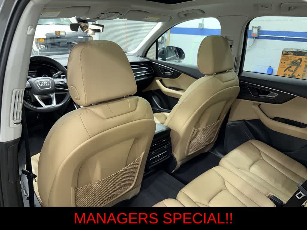 Thumbnail: 2022 Audi Q7 - 30