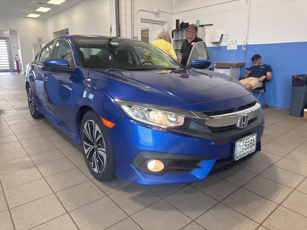 Thumbnail: 2017 Honda Civic - 4