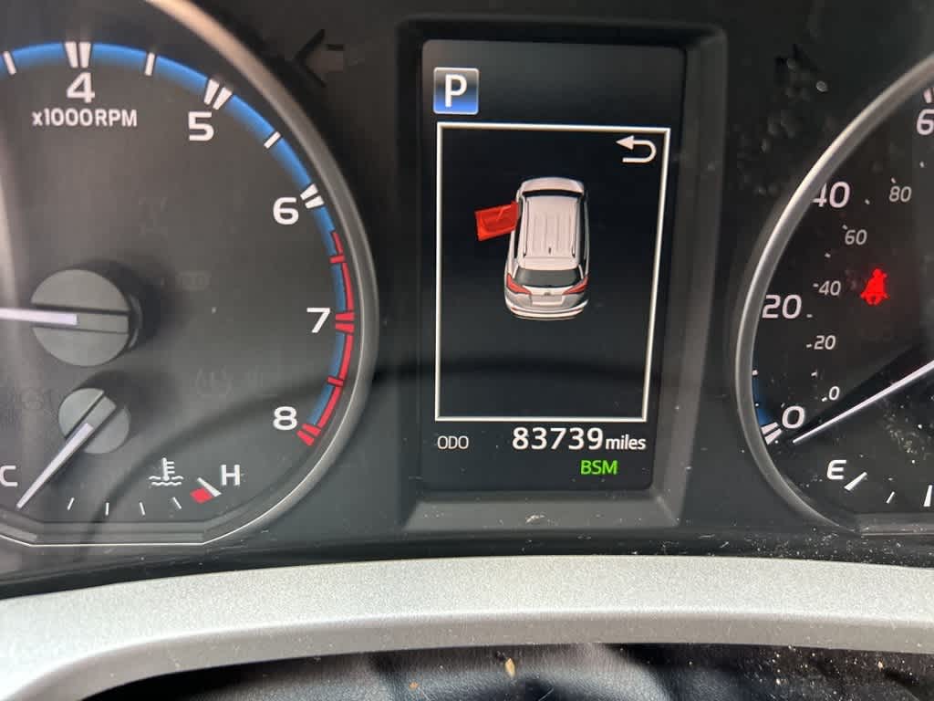 Thumbnail: 2018 Toyota RAV4 - 24