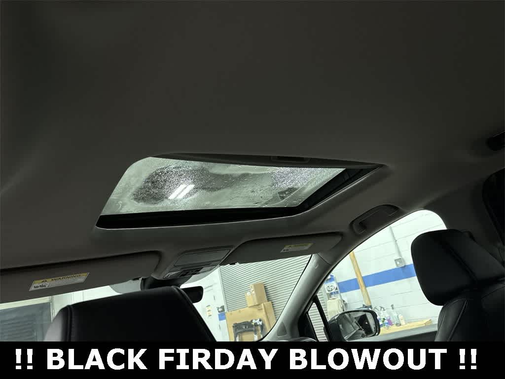 Thumbnail: 2023 Honda Odyssey - 25