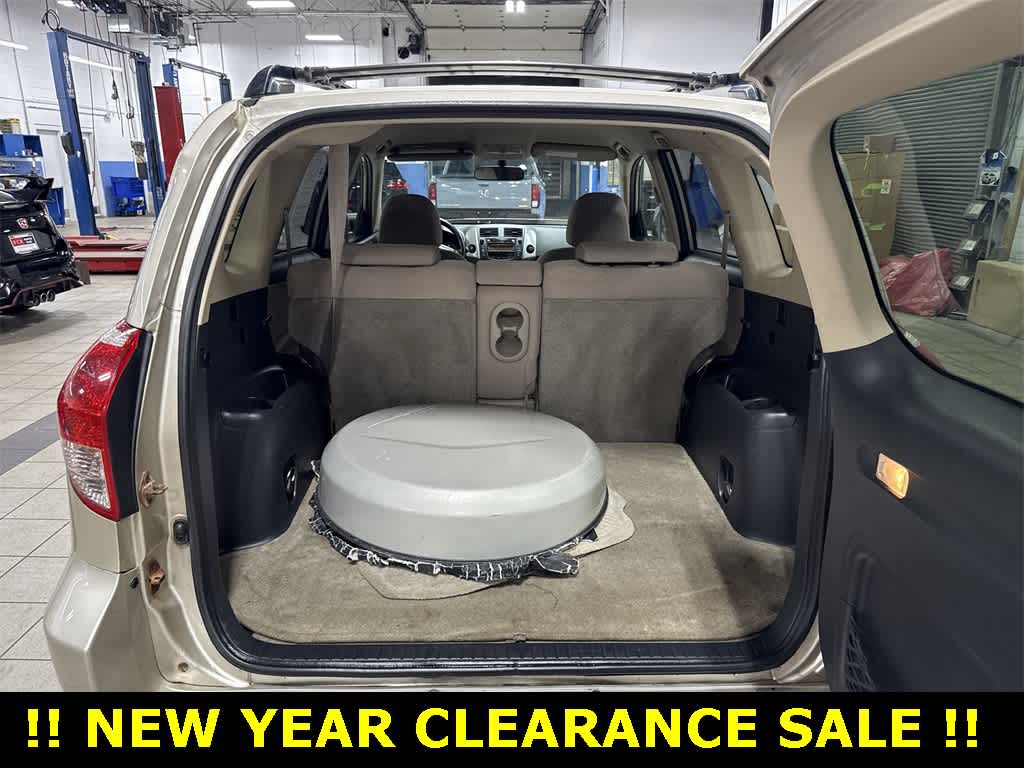 Thumbnail: 2006 Toyota RAV4 - 11