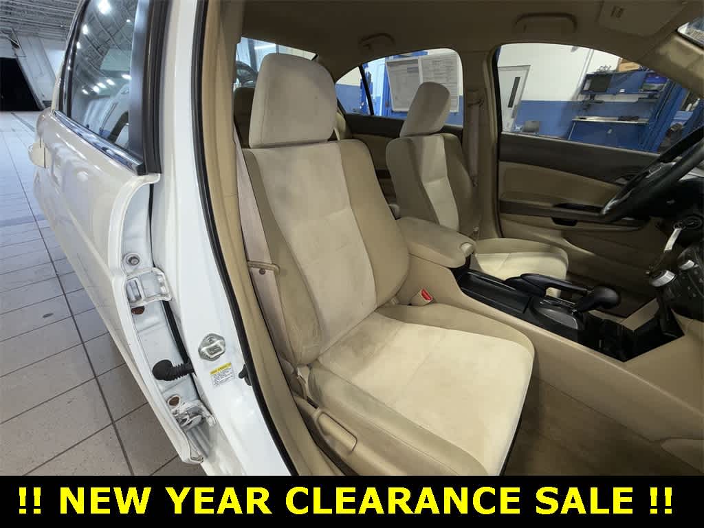 Thumbnail: 2009 Honda Accord - 16