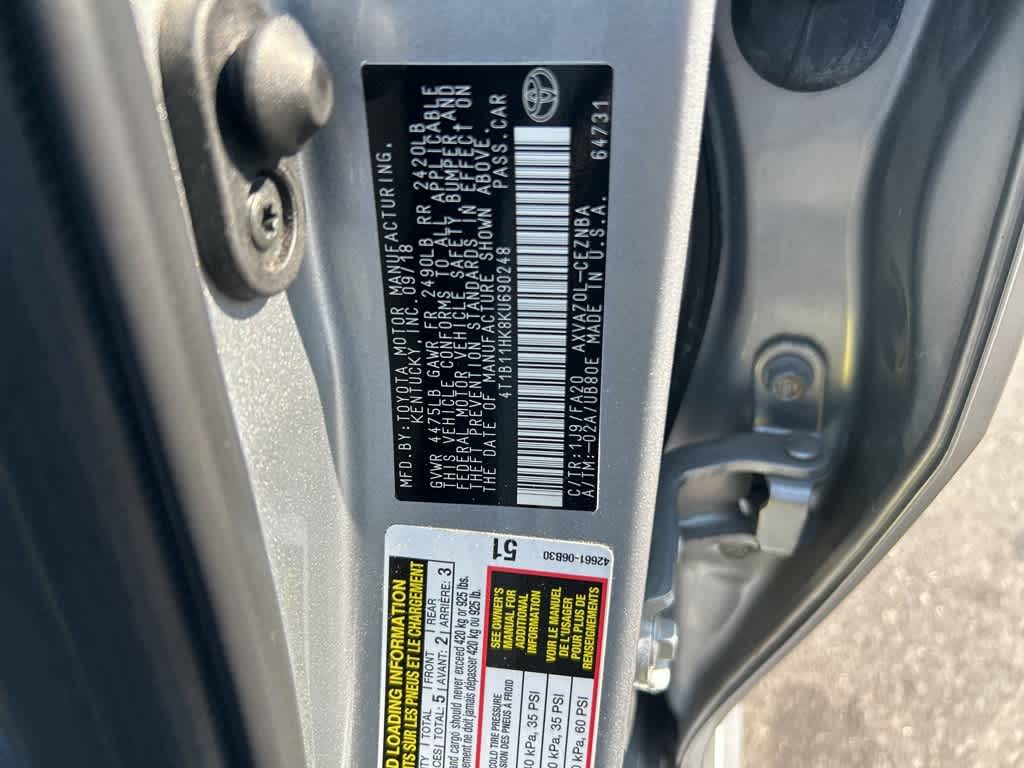 Thumbnail: 2019 Toyota Camry - 14