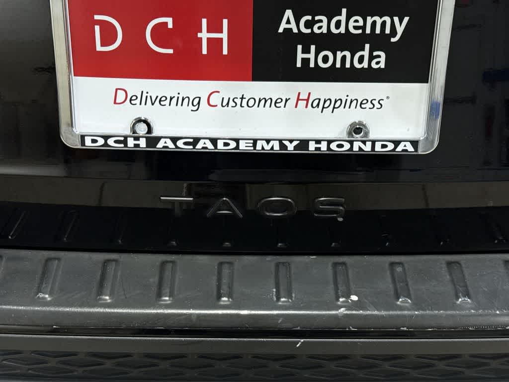 Thumbnail: 2023 Volkswagen Taos - 23