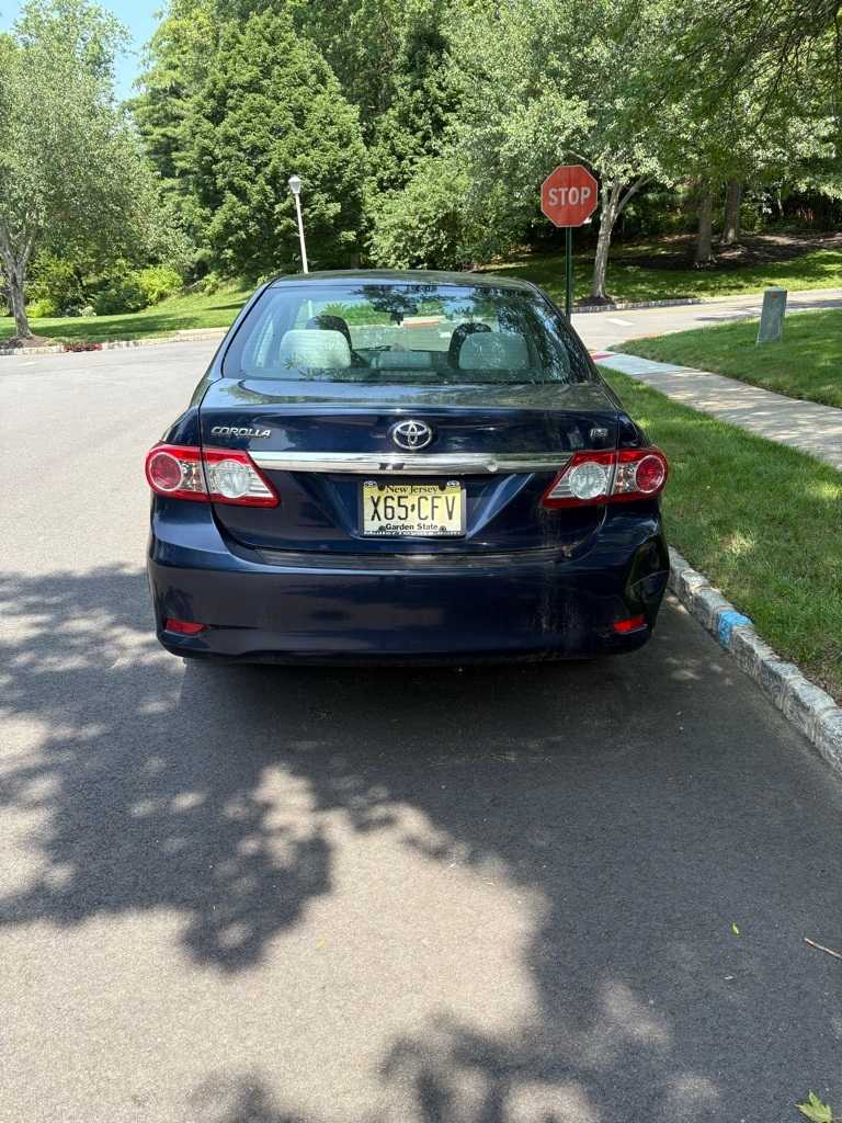 Thumbnail: 2012 Toyota Corolla - 4
