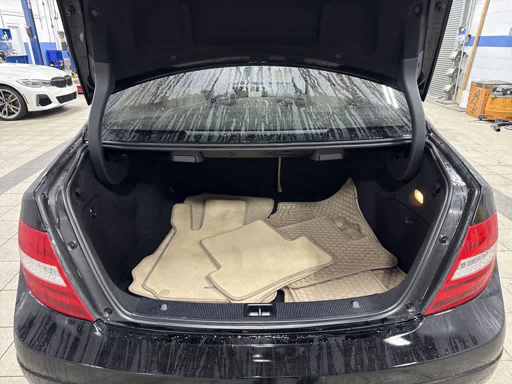 Thumbnail: 2014 Mercedes-Benz C-Class - 10