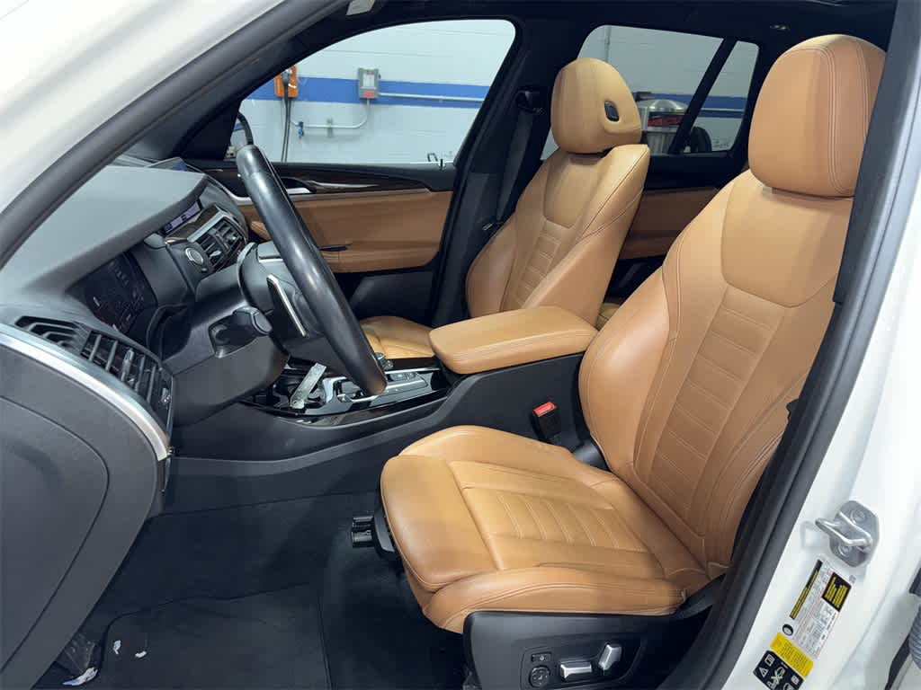 Thumbnail: 2021 BMW X3 - 15