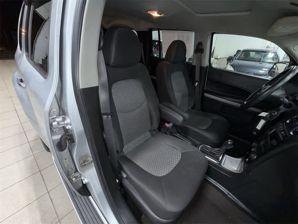 Thumbnail: 2009 Chevrolet HHR - 16