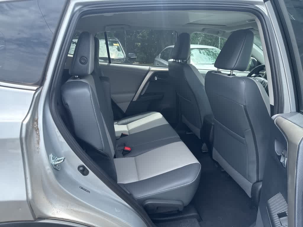 Thumbnail: 2013 Toyota RAV4 - 18