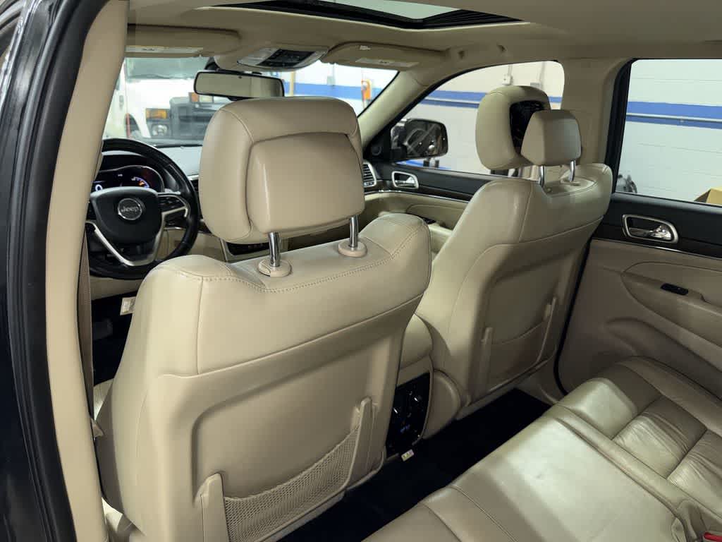 Thumbnail: 2015 Jeep Grand Cherokee - 30