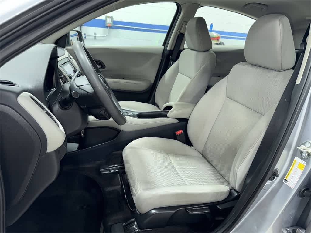 Thumbnail: 2017 Honda HR-V - 15