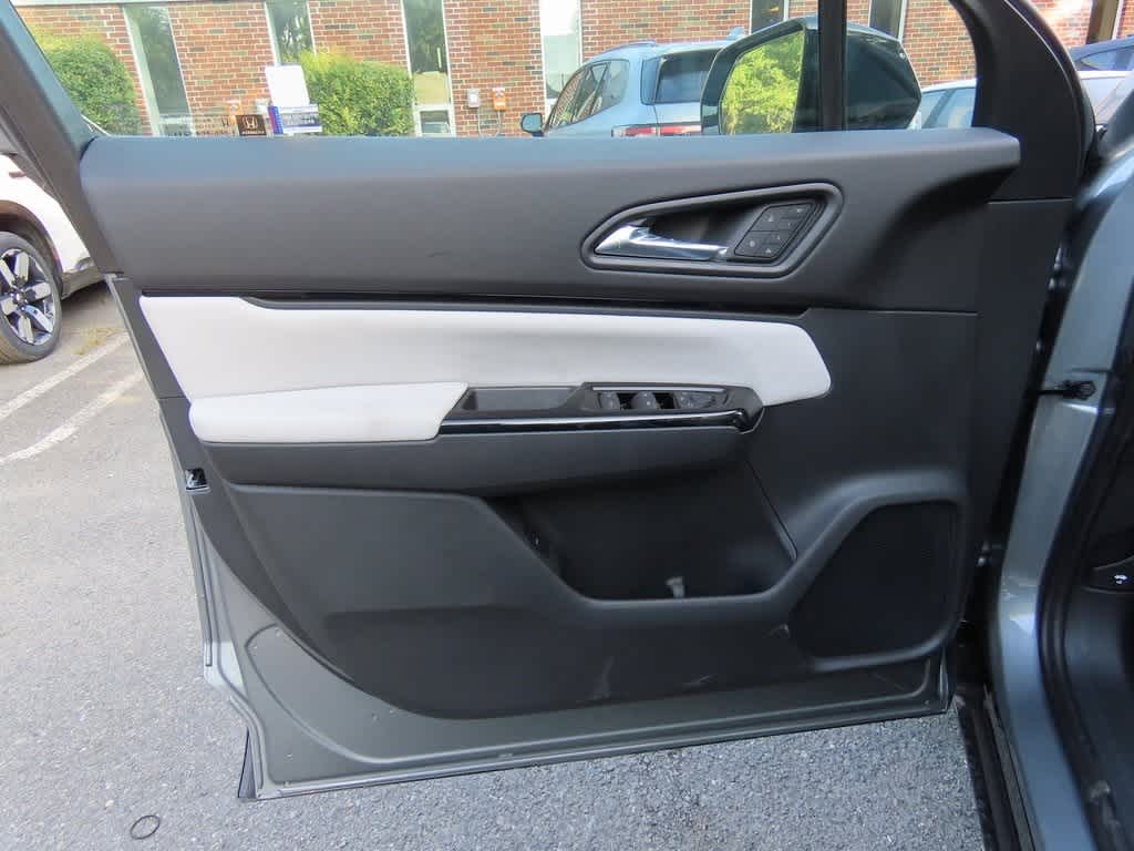 Thumbnail: 2026 Honda Prologue - 16