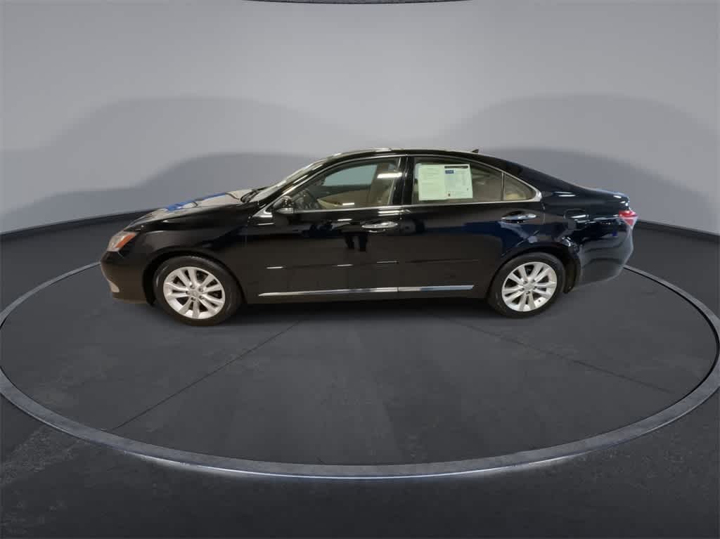 Thumbnail: 2011 Lexus ES - 5