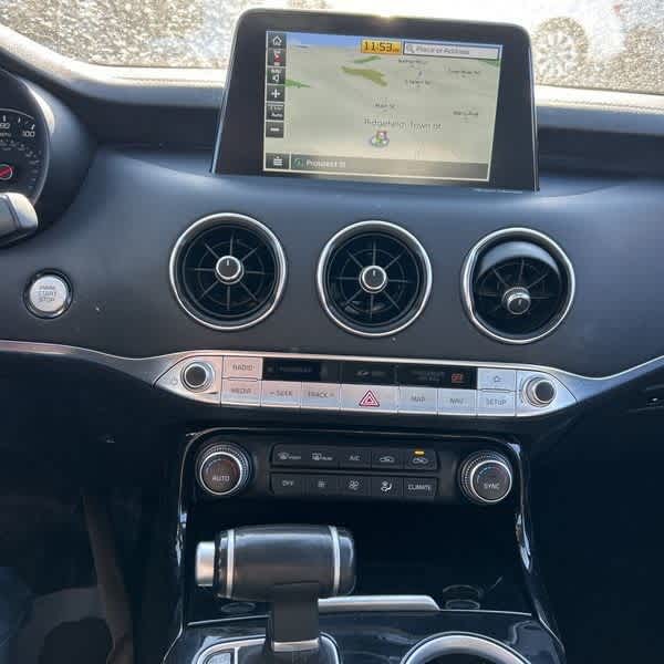 Thumbnail: 2018 Kia Stinger - 12