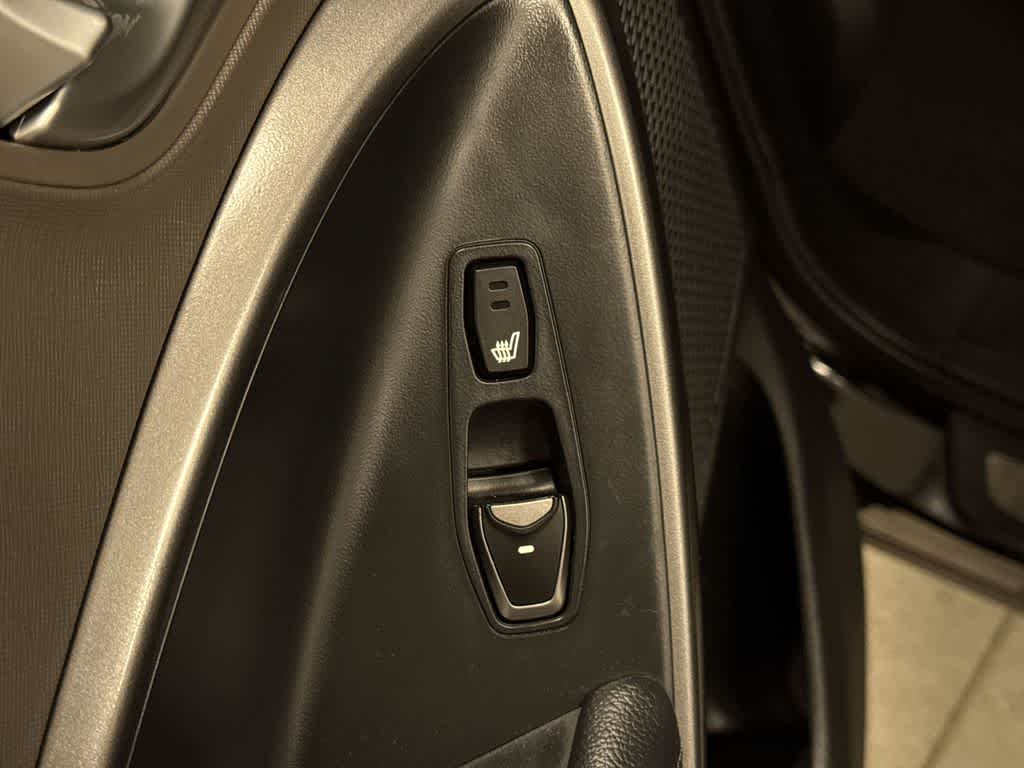 Thumbnail: 2013 Hyundai Santa Fe - 31