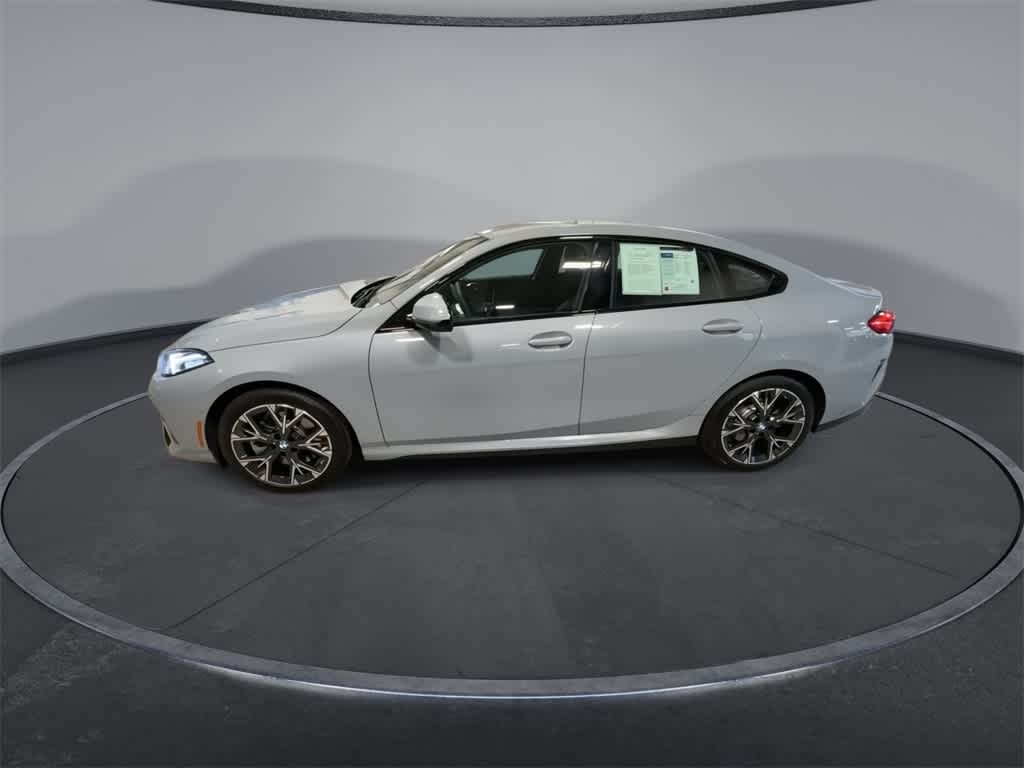 Thumbnail: 2025 BMW 2 Series - 5