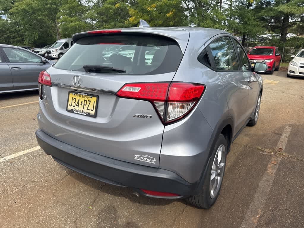 Thumbnail: 2022 Honda HR-V - 6