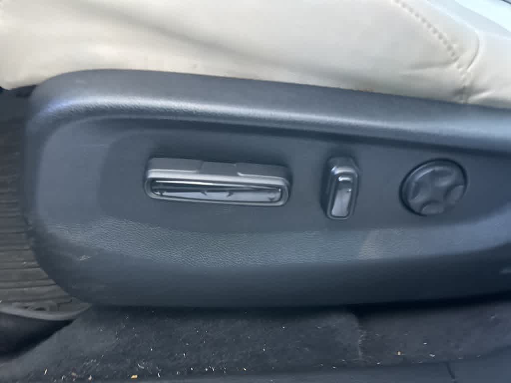 Thumbnail: 2022 Honda CR-V - 16