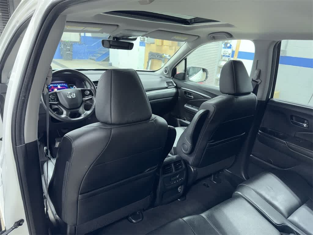 Thumbnail: 2022 Honda Pilot - 29