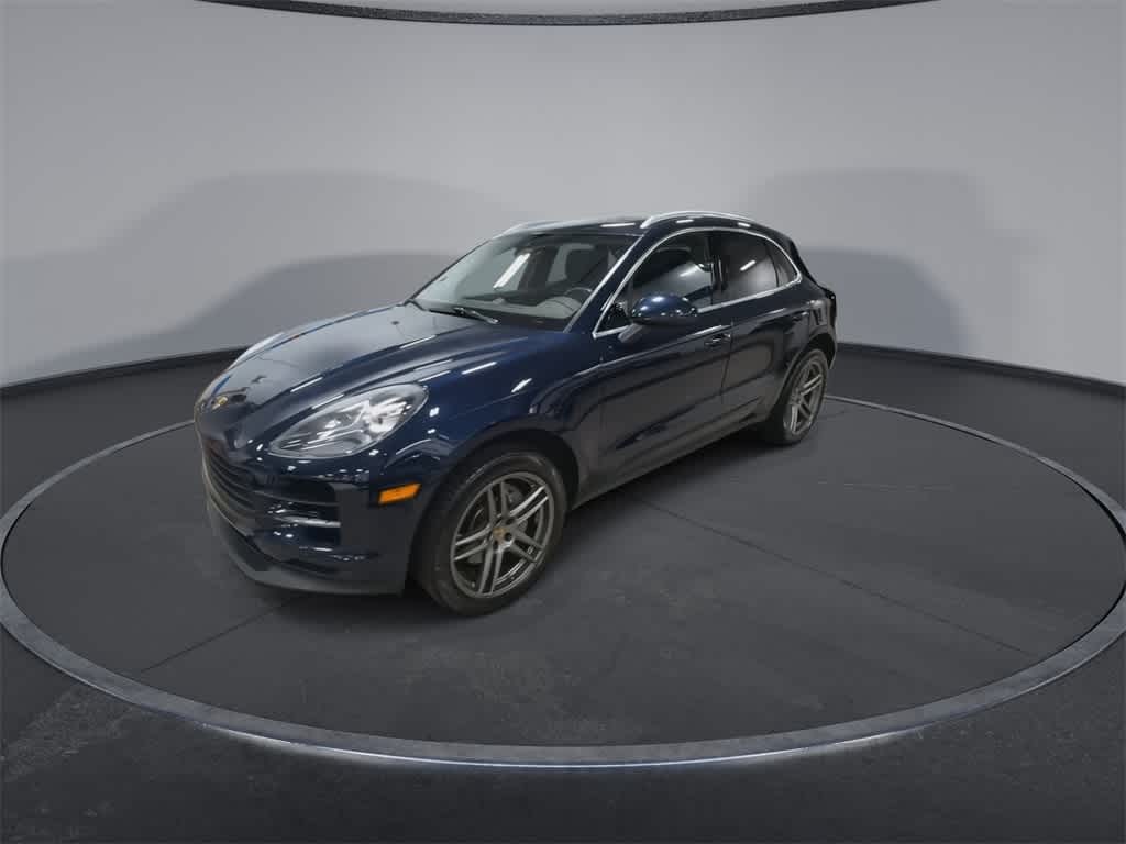 Thumbnail: 2019 Porsche Macan - 4