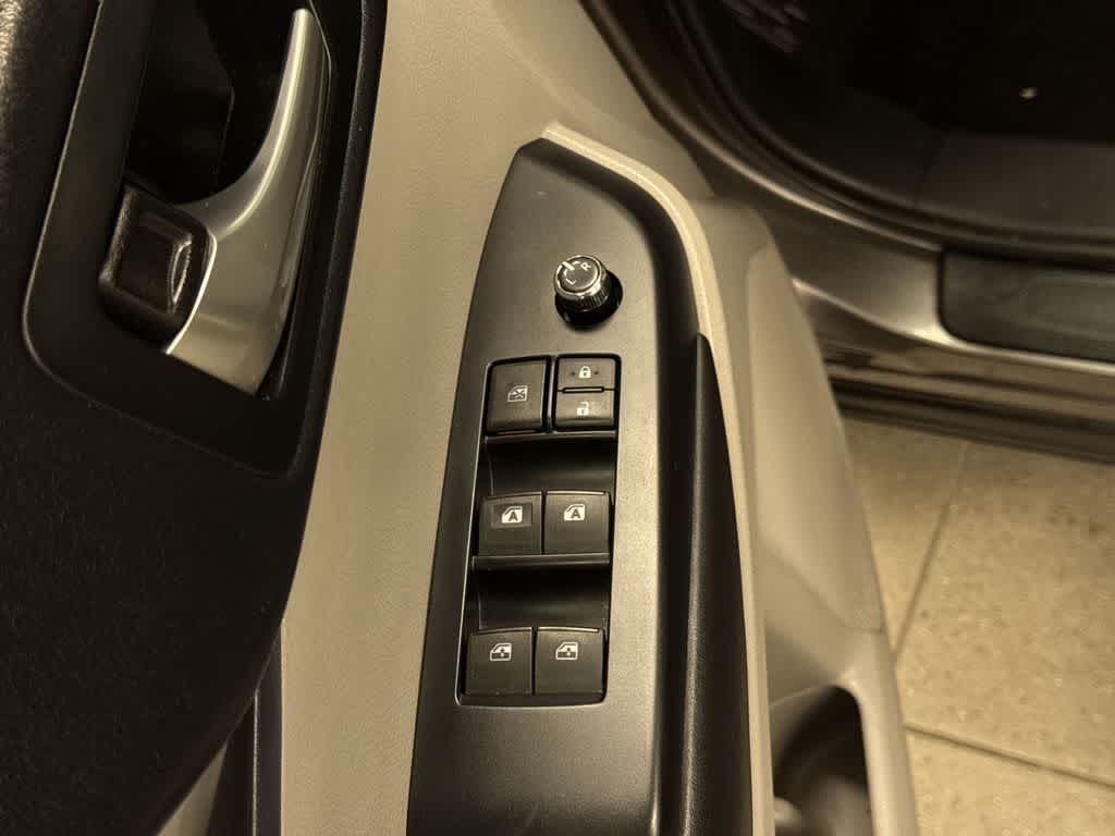 Thumbnail: 2017 Toyota Highlander - 24