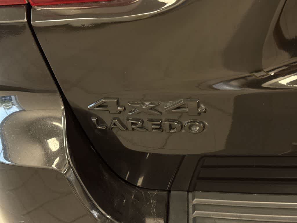 Thumbnail: 2012 Jeep Grand Cherokee - 24