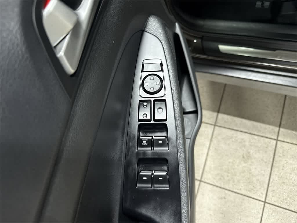 Thumbnail: 2019 Hyundai Tucson - 22