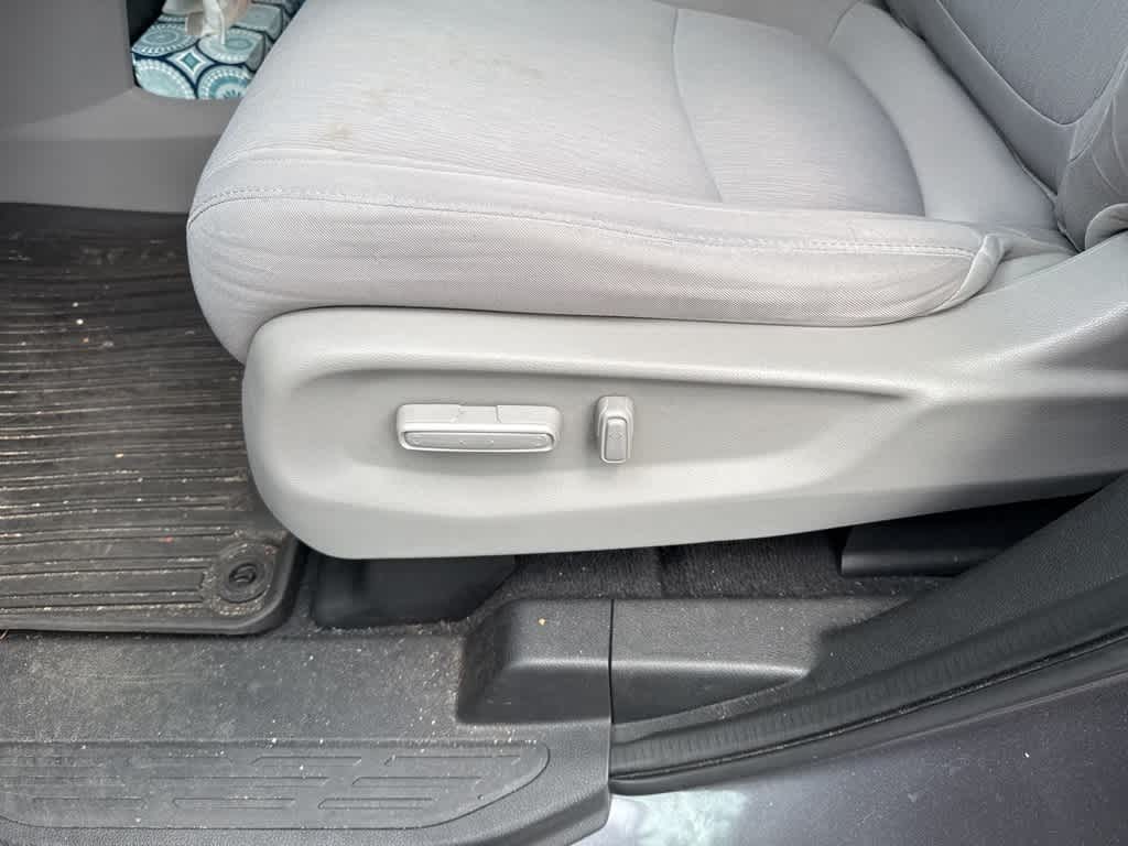 Thumbnail: 2019 Honda Odyssey - 22