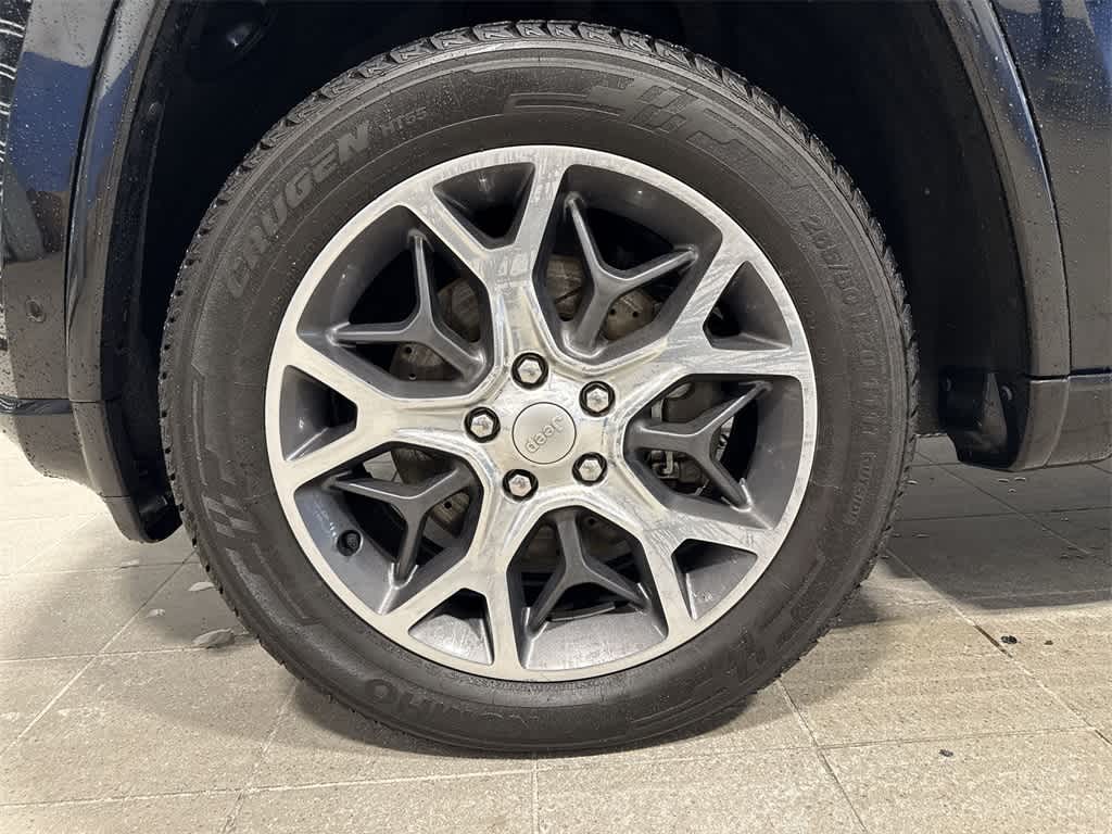 Thumbnail: 2019 Jeep Grand Cherokee - 10