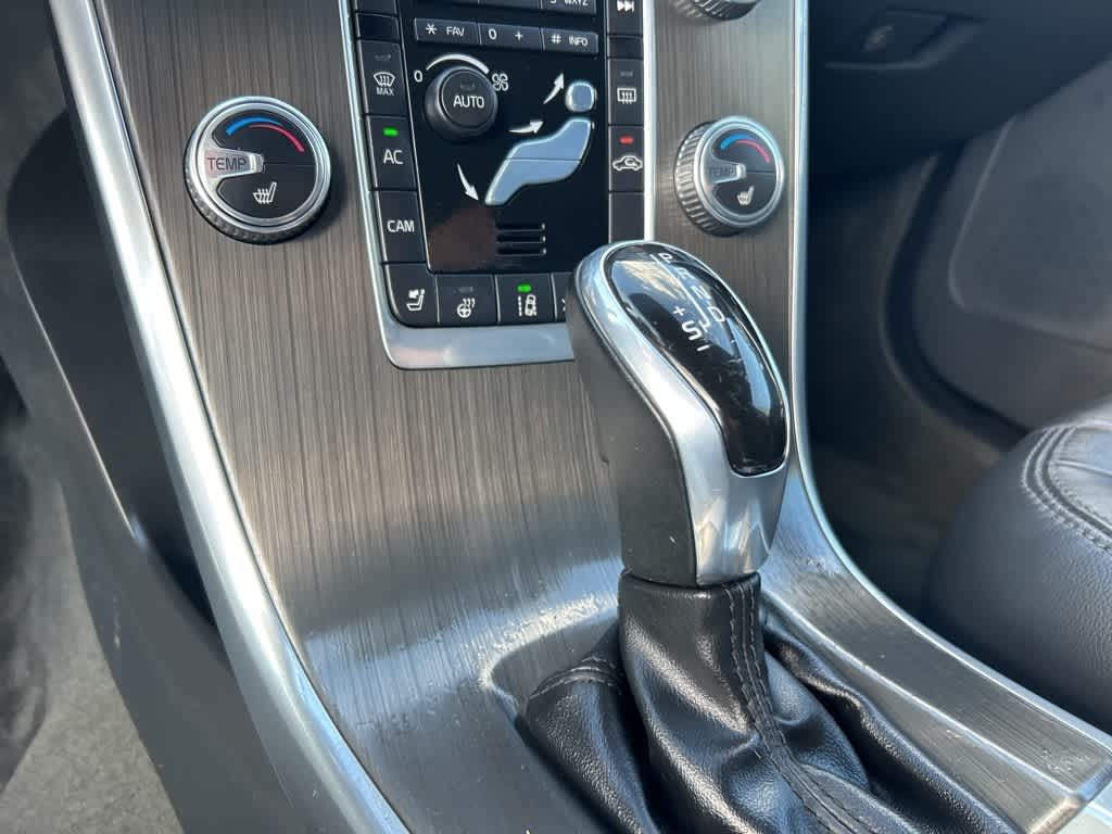 Thumbnail: 2015 Volvo XC60 - 20
